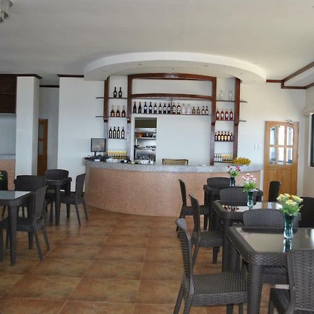 Lagoon Beach Resort Gitagun Kültér fotó