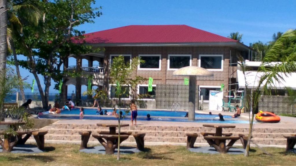 Lagoon Beach Resort Gitagun Kültér fotó