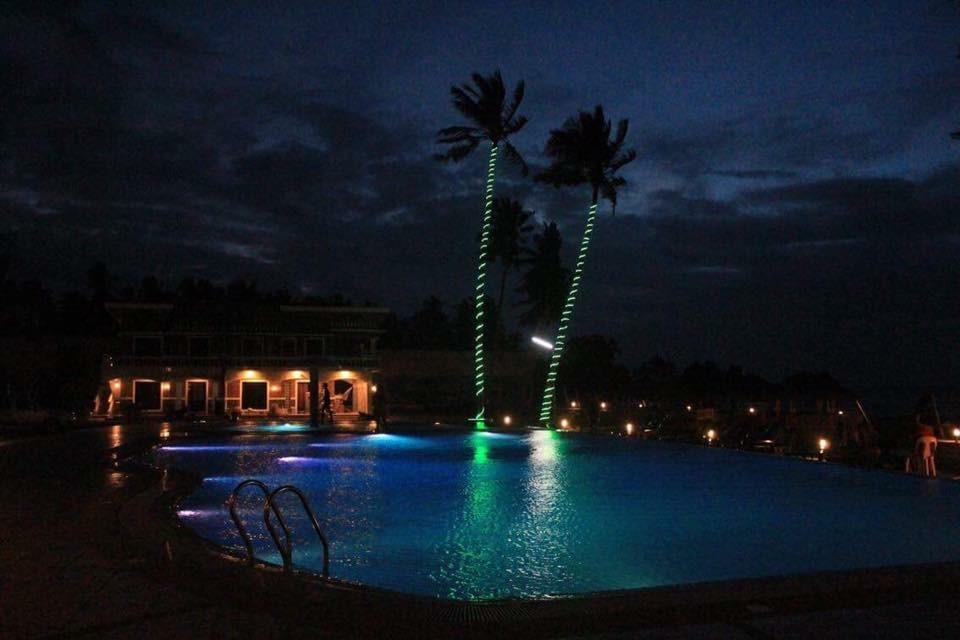 Lagoon Beach Resort Gitagun Kültér fotó